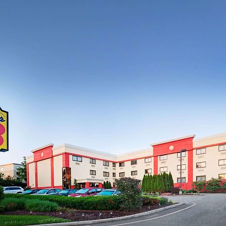 Super 8 By Wyndham Mahwah Hotel Ngoại thất bức ảnh